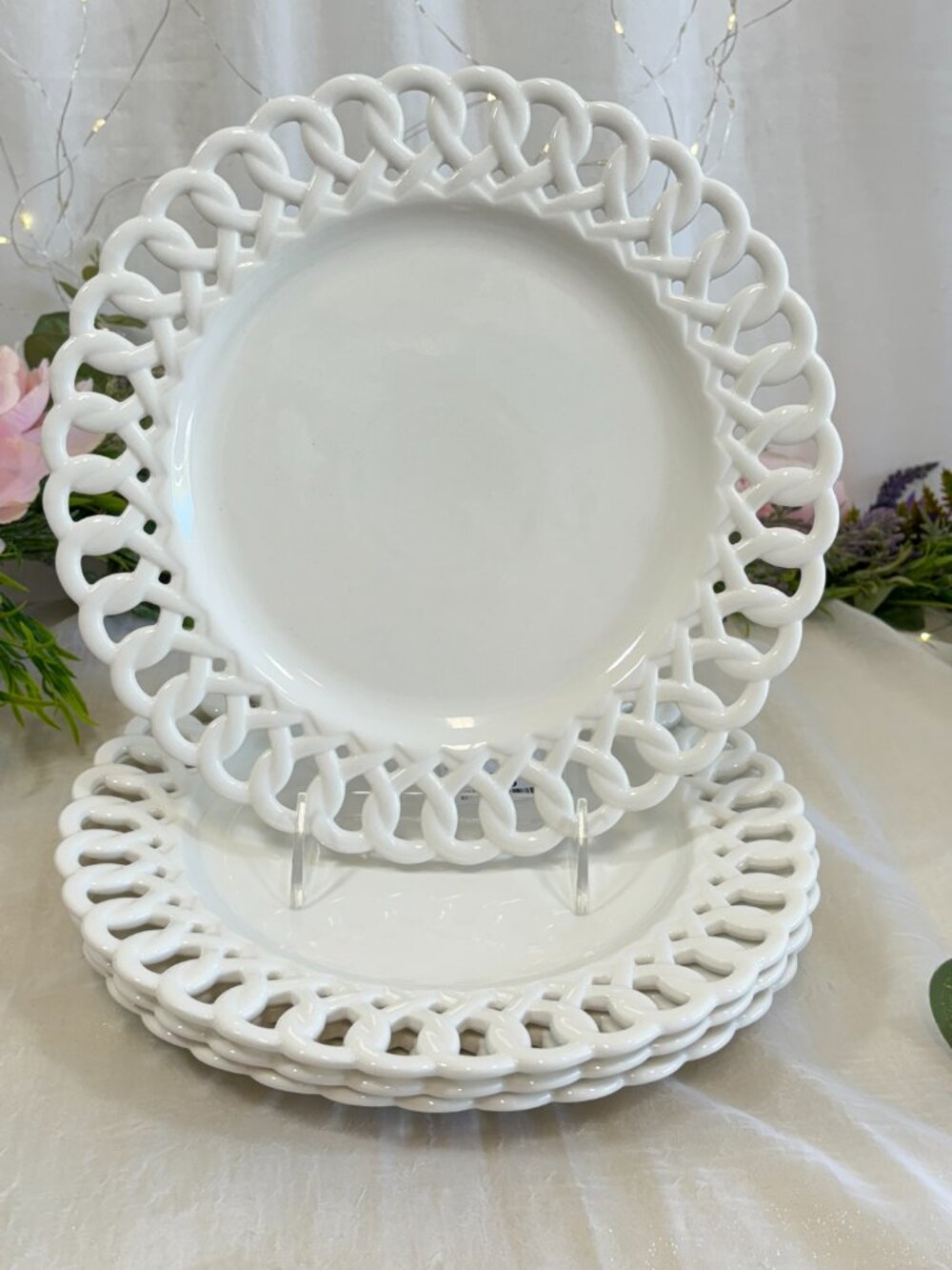 Grace Teaware Fine Porcelain White Heirloom Open Lace Dinner Plates Set of 4 - Picture 2 of 11